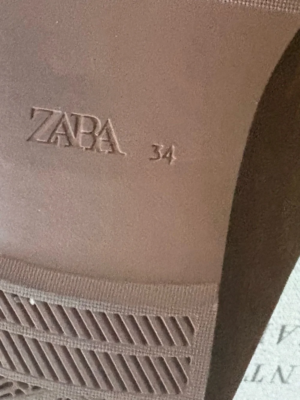 ZARA Velvet Mary Jane Size 34 / US 2